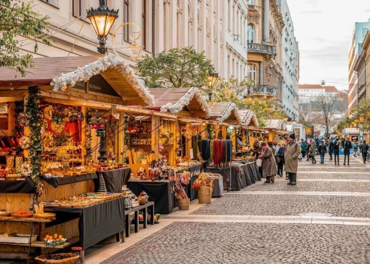 Craft Market Adventures